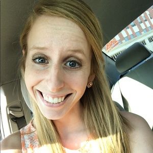 Meet your Posher, Stacy